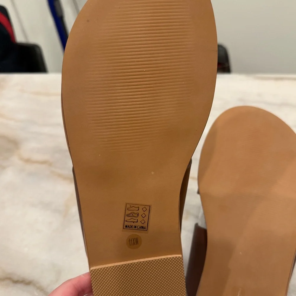 Brand new brown sandals